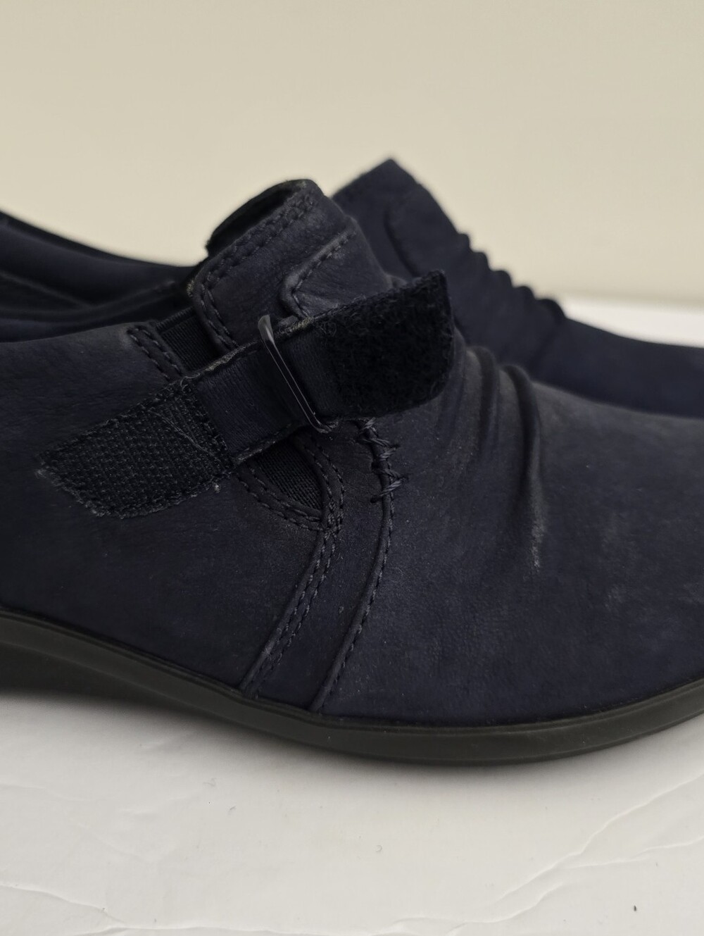 CLARKS size 7W Everlay Coda Leather Suede Cushion Soft Loafers Navy Blue - Picture 10 of 13